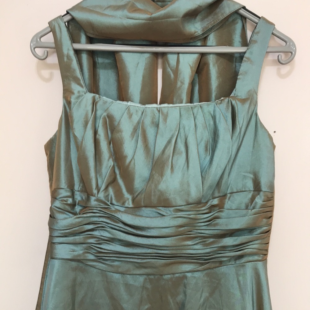 CRYSTEL shiny metallic sleeveless bubble hem dress with matching shawl size 12 - Picture 3 of 12